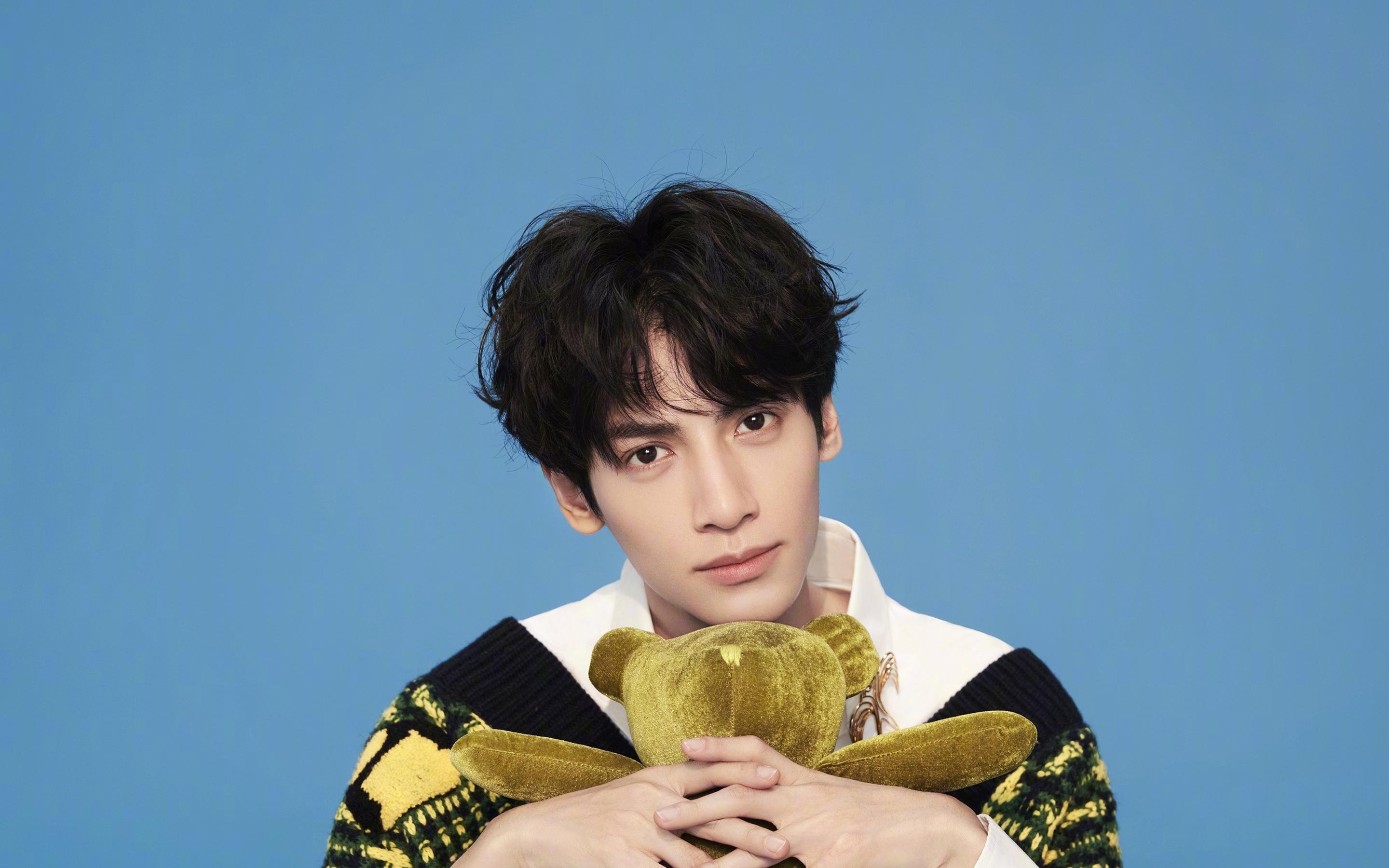 国际热身赛国足逆袭 球员表现焕然一新,国足热身赛比赛结果