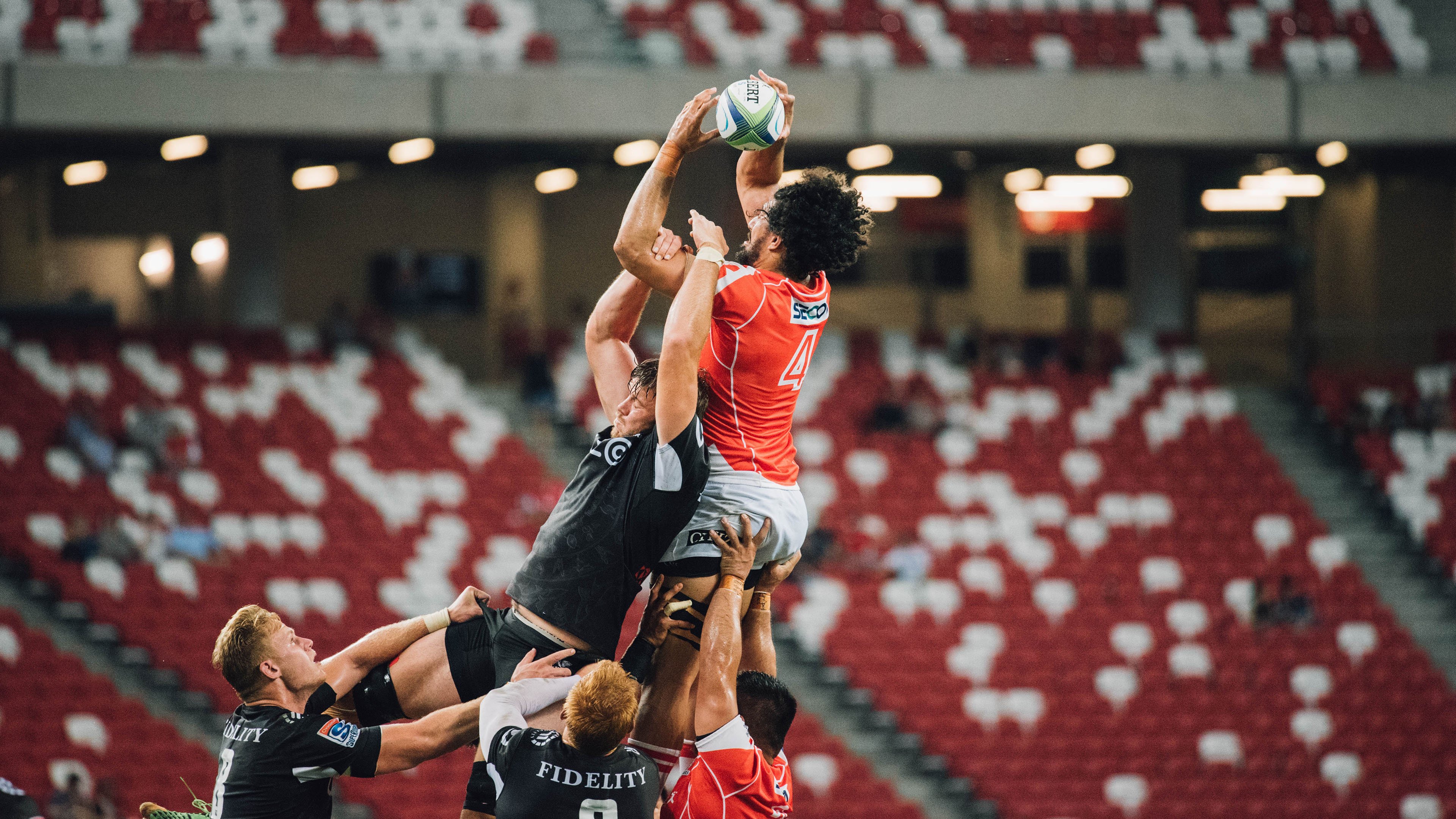 《王者荣耀》“荣耀之门”,冠军队伍全力冲刺!